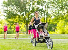 What to look for when choosing a baby stroller